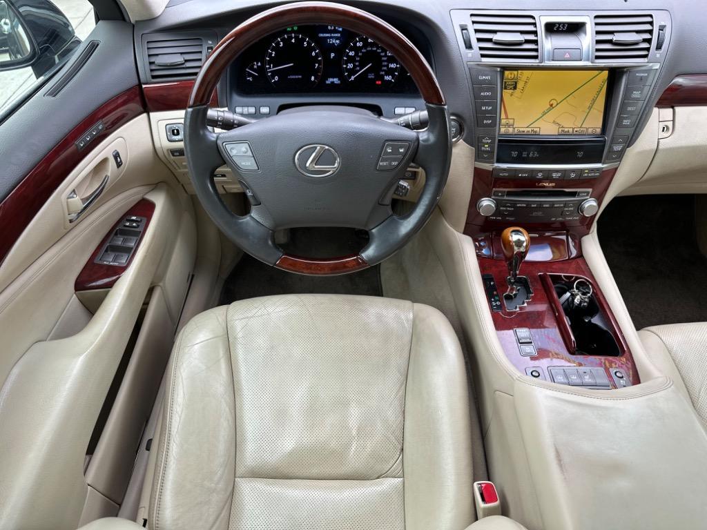 2012 Lexus LS 460 L photo 3