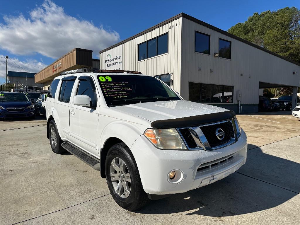 2009 Nissan Pathfinder SE