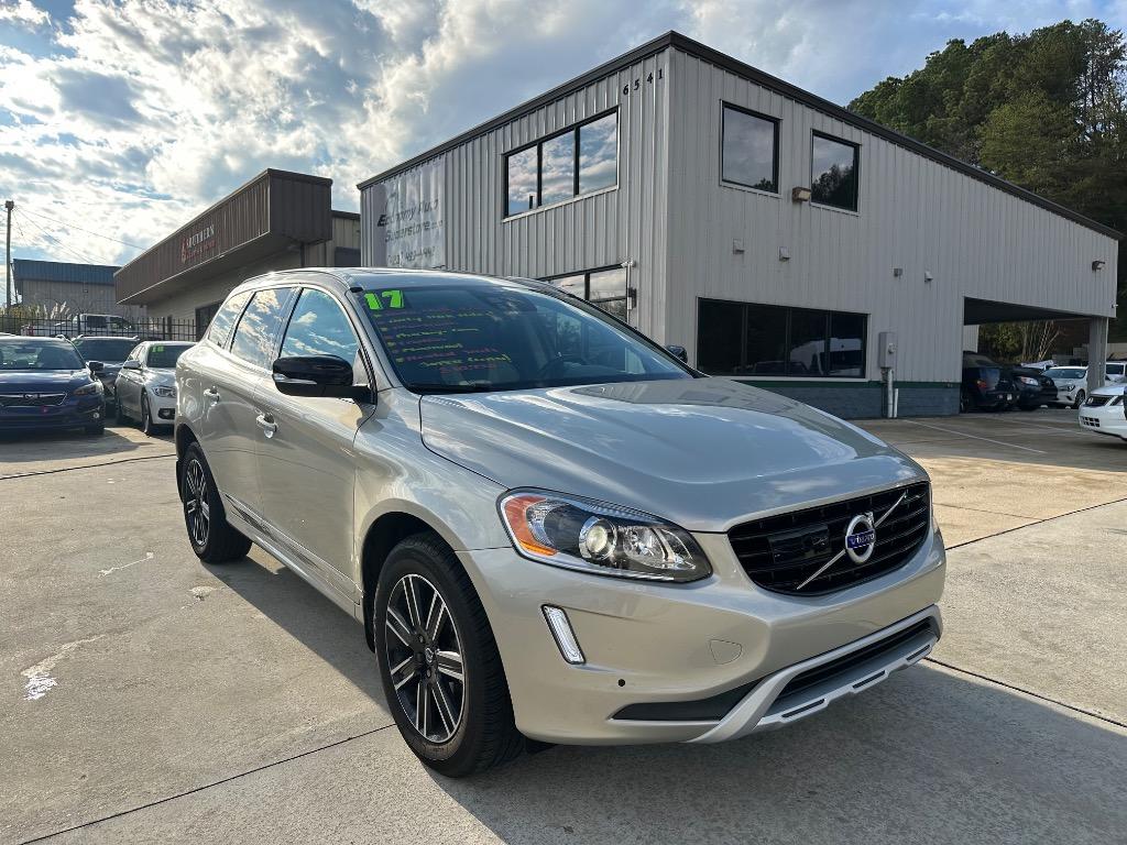 2017 Volvo XC60 T5 Dynamic's photo
