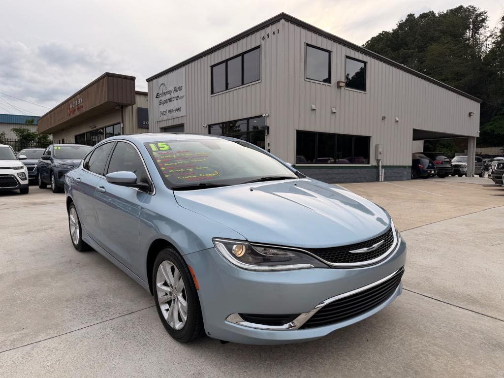2015 Chrysler 200 Limited's photo